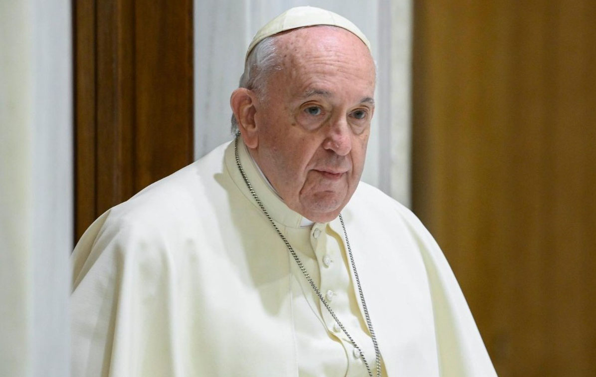 El Papa: Que la Navidad no sea víctima de un modelo comercial y consumista
