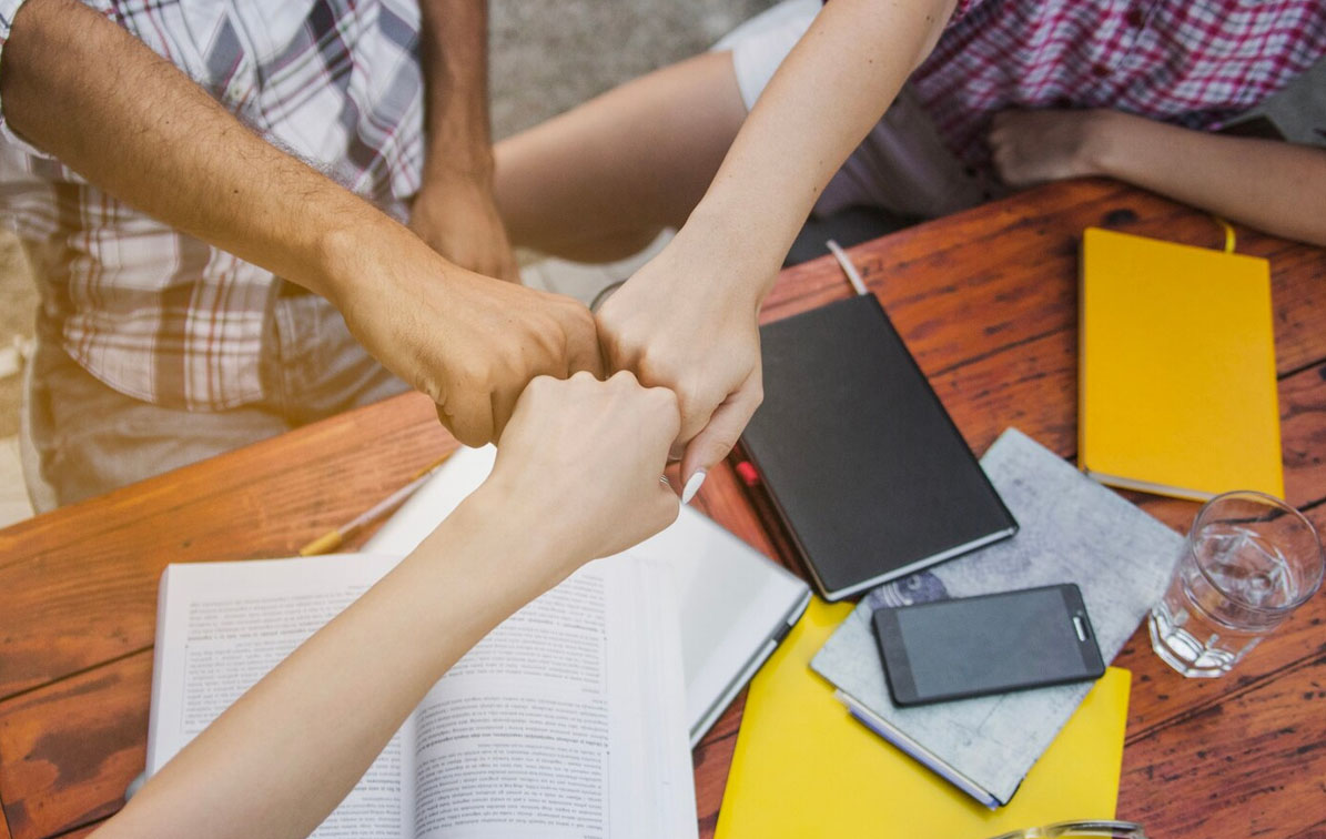 Tres aportes desde el pacto educativo global sobre la ia