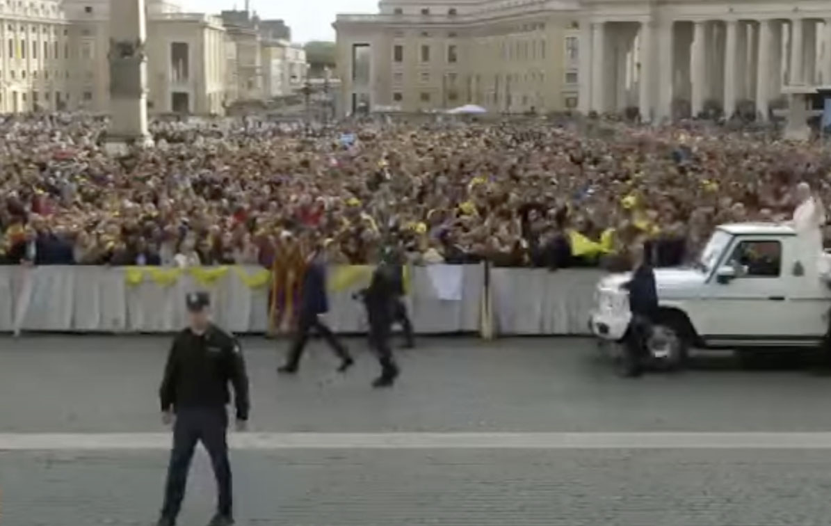 El Papa: No tenemos las respuestas a todas las preguntas, ¡pero tenemos a Jesús!
