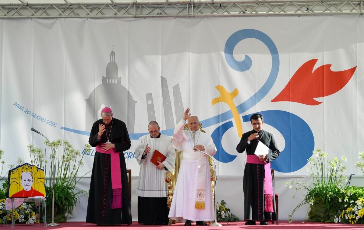 El Papa: no hay razón sin fe, no a la lógica del beneficio y del dominio